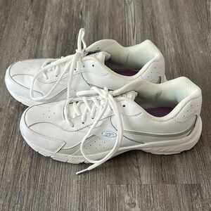 Dr. Scholl's White Athletic Shoes with Gel Cushioned Soles